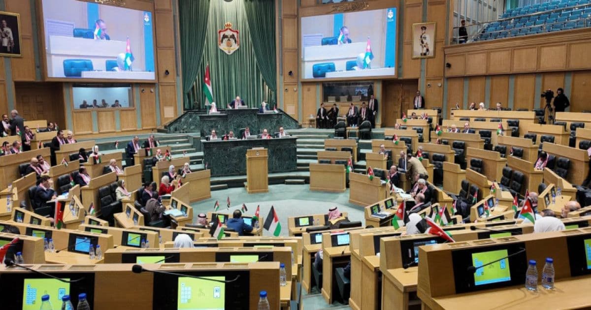 House reviews proposed University Law changes