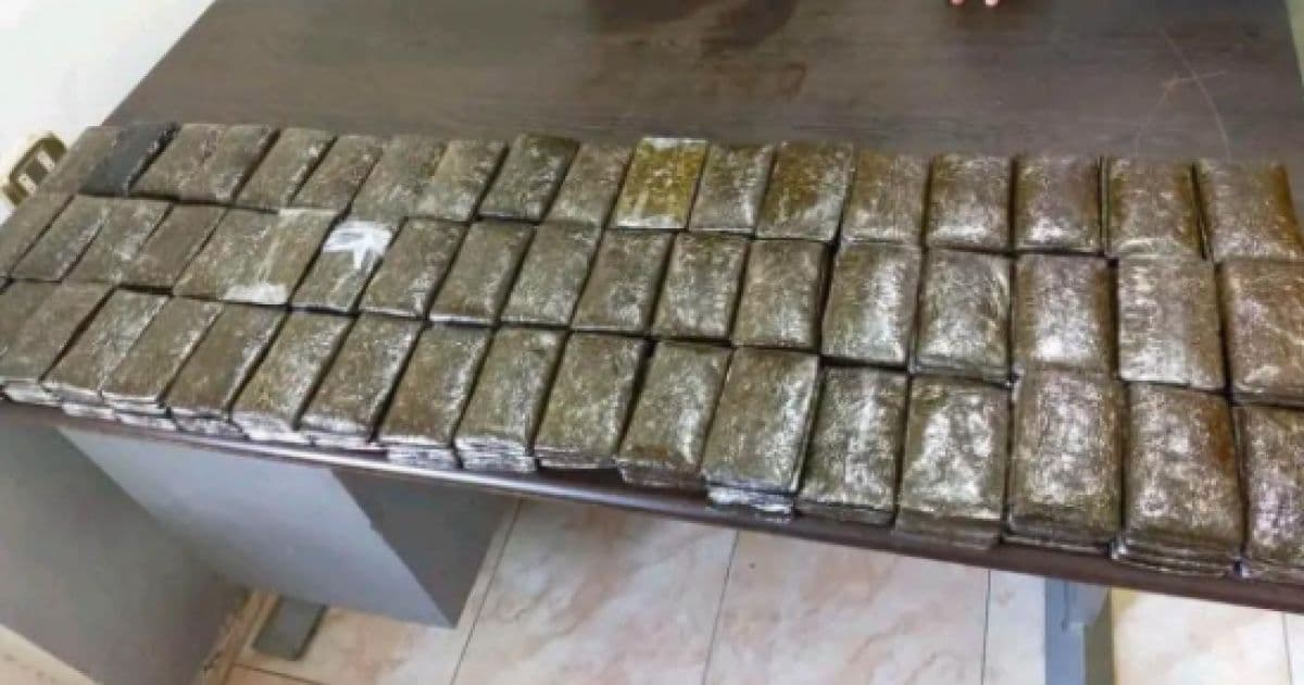مصر تمنع تهريب 280 فرش حشيش للأردن
