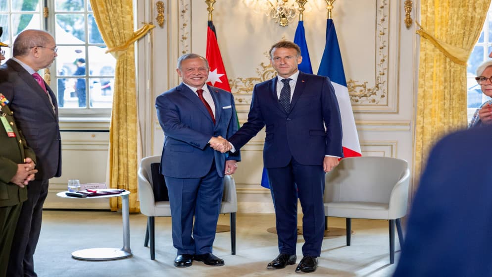 King and French President meet on bilateral ties