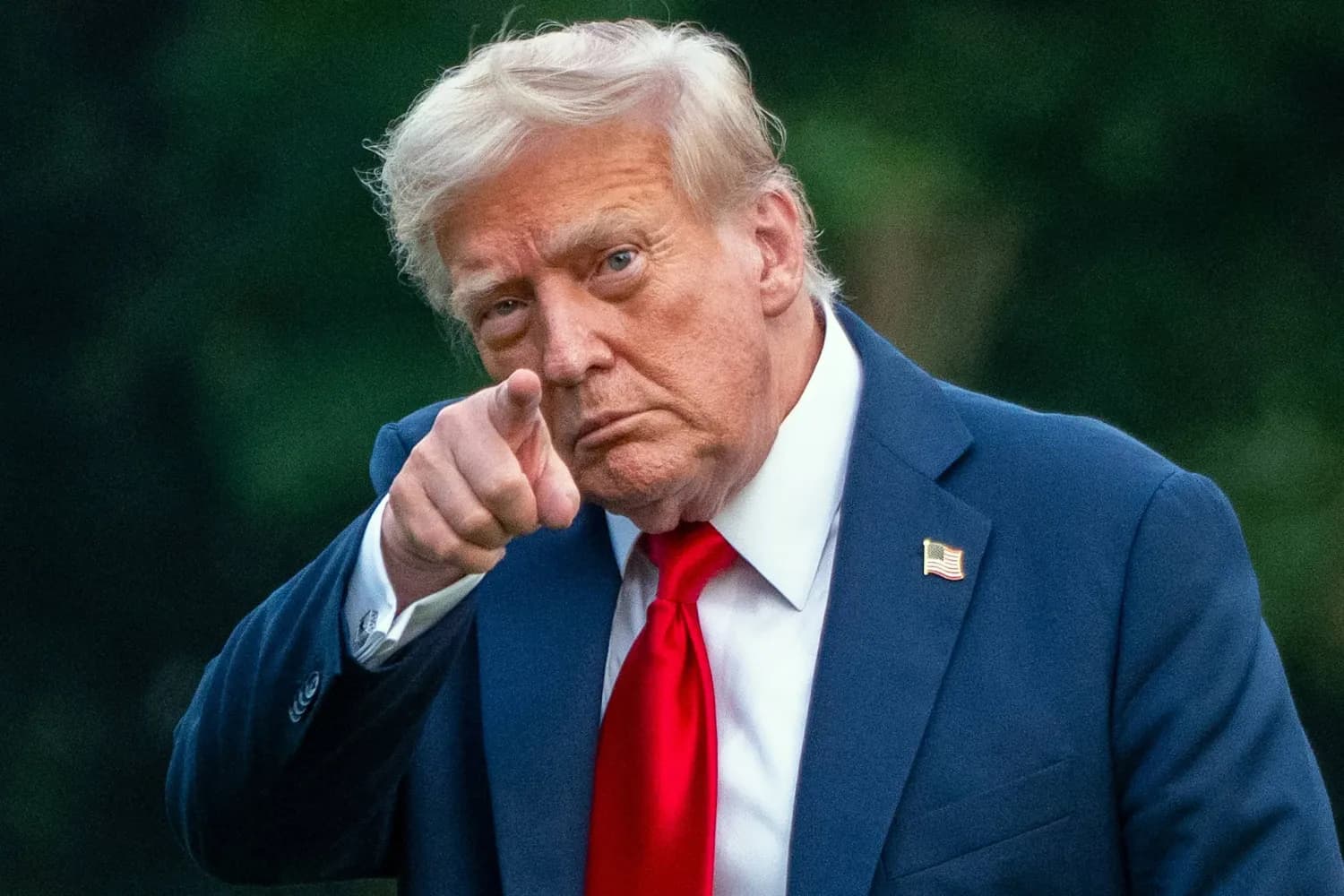 Trump weighs extending Iran actions