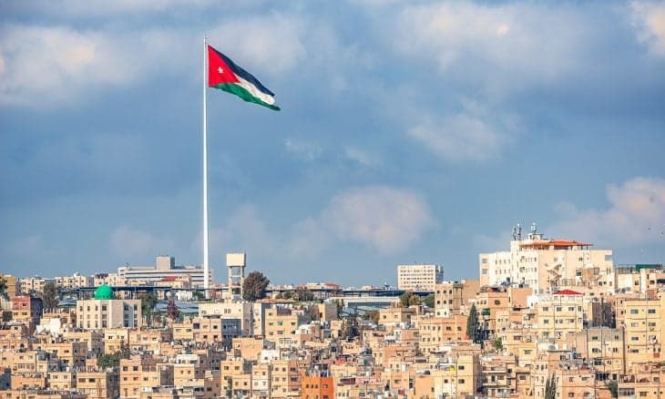 استطلاع يظهر زيادة ثقة الأردنيين بالحكومة والاقتصاد