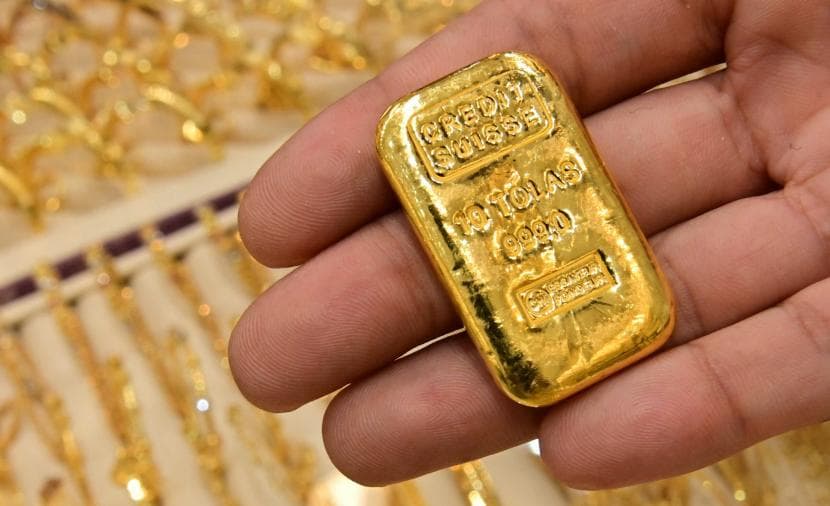 ارتفاع الذهب مع تراجع النفط بعد تأجيل هجوم ترامب على إيران