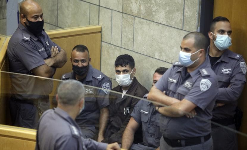 Occupation approves detention of 5 Jerusalemites