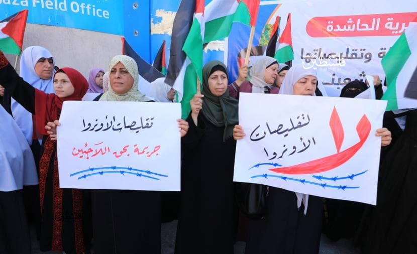 نقابات غزة تحذر من تقليص خدمات أونروا