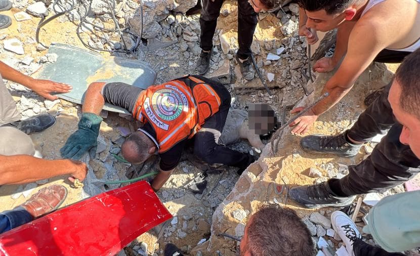 Civil Defense recovers 19 bodies from Karam building