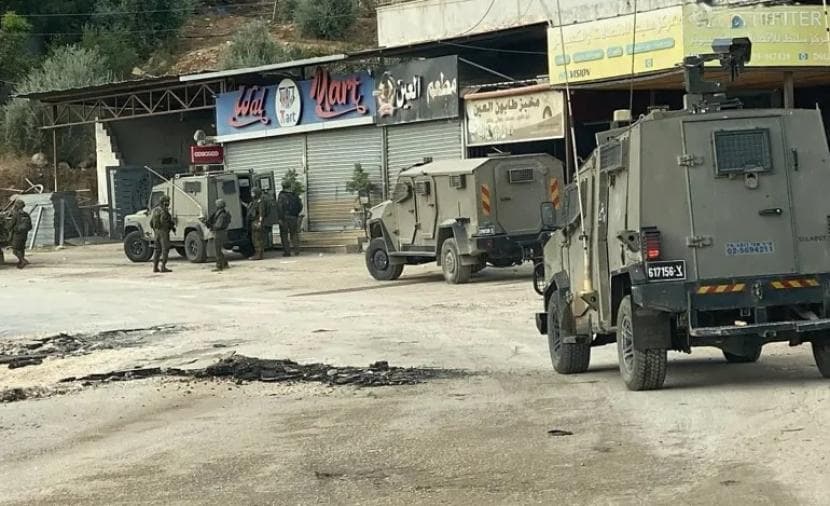 Occupation forces seize Sa’ir homes
