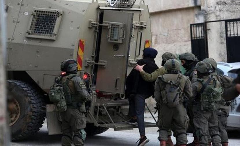 الاحتلال يعتقل 9 فلسطينيين في الضفة