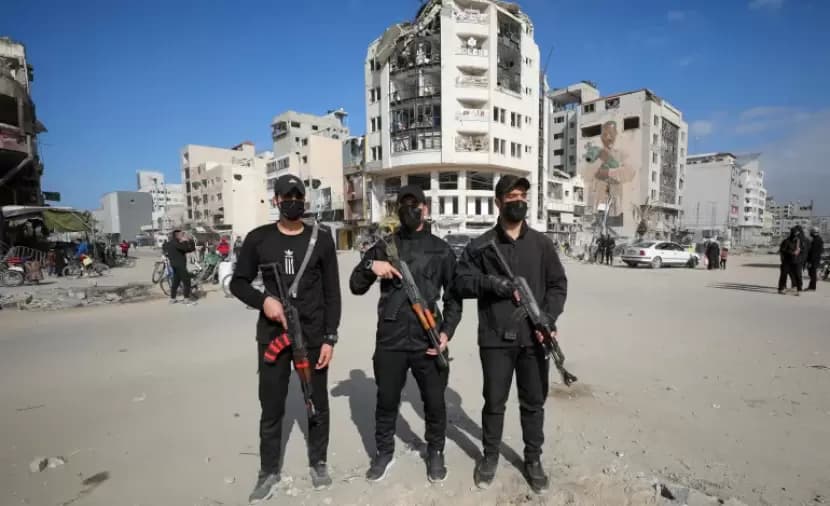 مقتل مسؤول أمني في غارة بدير البلح