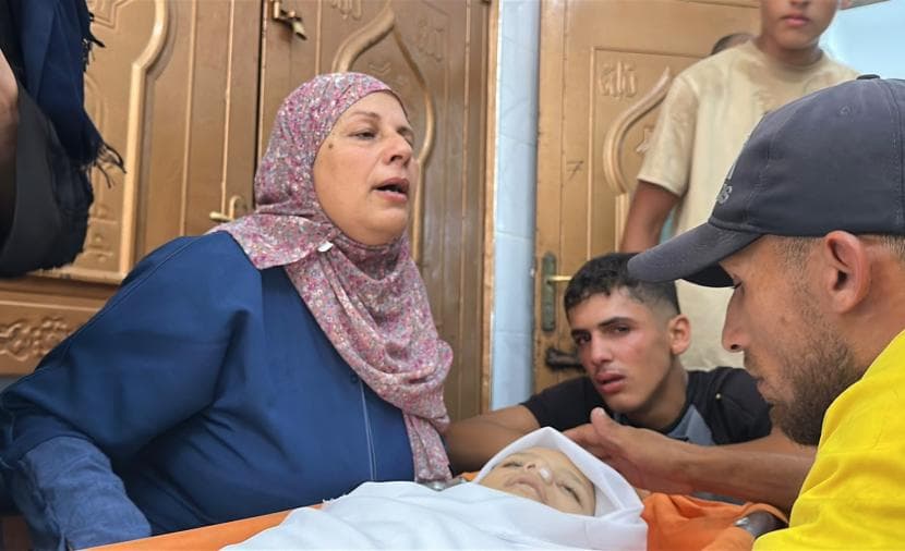 إصابة طفلة برصاص إسرائيلي أثناء الطعام