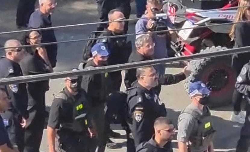 بن غفير يوجه هدم حظائر في الرملة