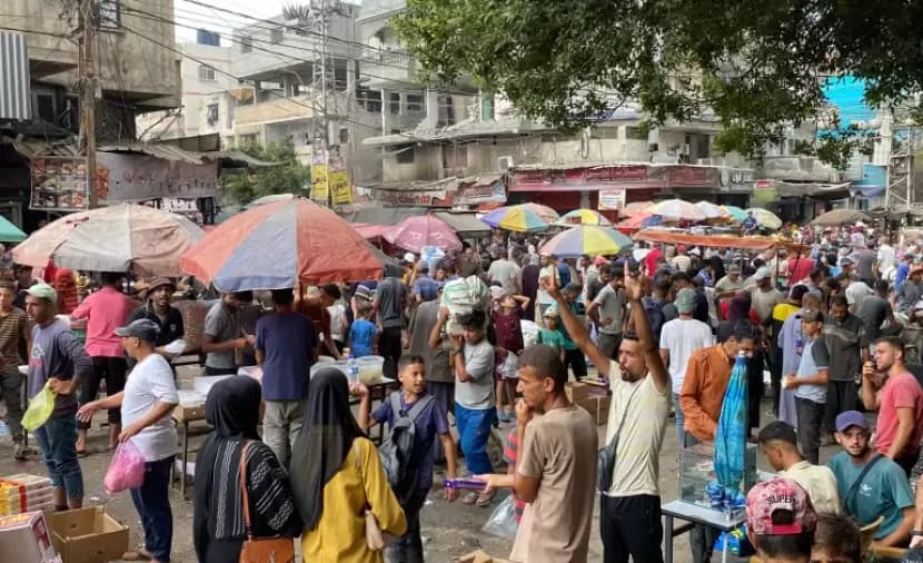 نقص السيولة يضغط على أسواق غزة