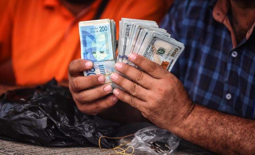 Cash shortages hinder Gaza withdrawals