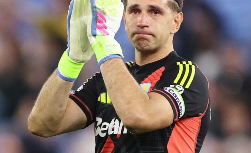 Goalkeeper reward not for saves or titles
