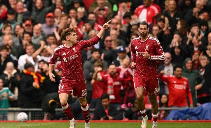 ليفربول يتعثر وتوتنهام يخسر ثانية