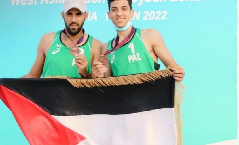 قنابل الاحتلال تجهض حلم إبراهيم قصيعة