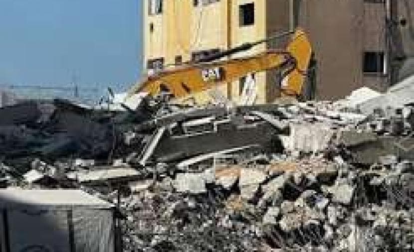 Gaza evacuations for collapsing buildings