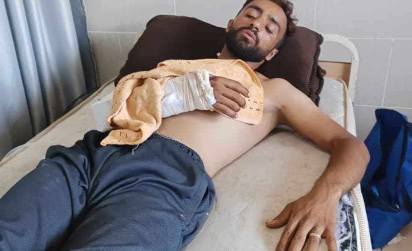 مؤيد الحية يعاني في غزة