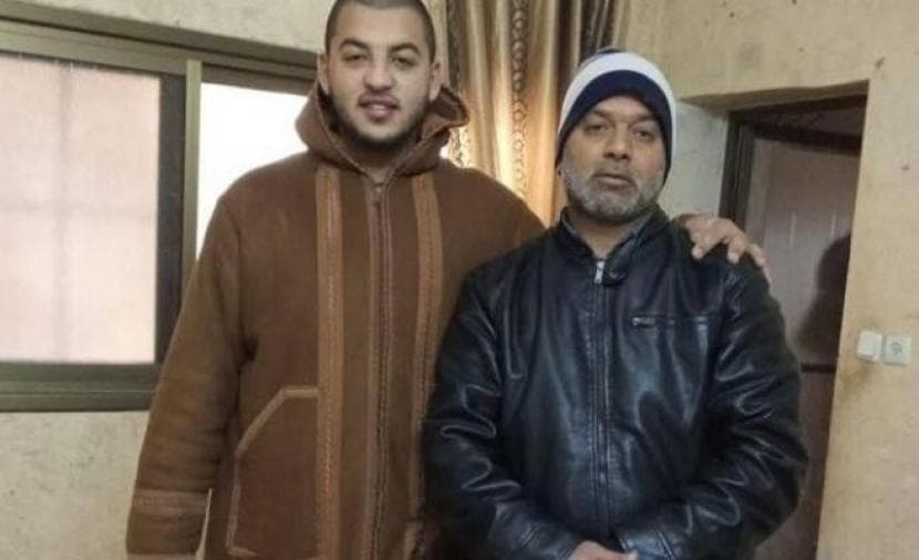 سماح أجهزة السلطة باستمرار اعتقال والد الشهيد