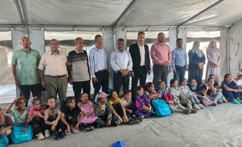 Gaza girls begin school amid destruction