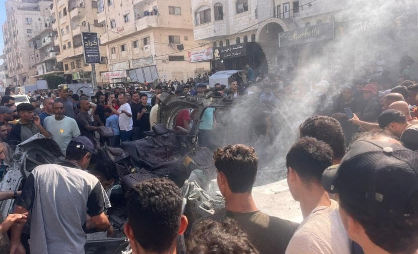 Israeli Shelling Kills Civilians South of Gaza