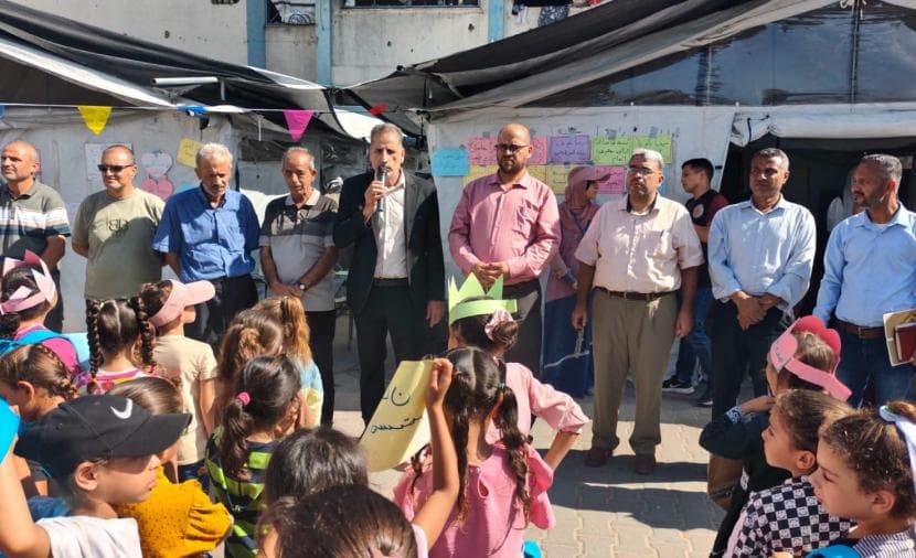 Gaza girls return to school amid ruins