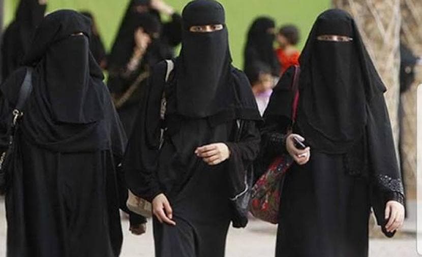 Spanish city enforces burqa ban