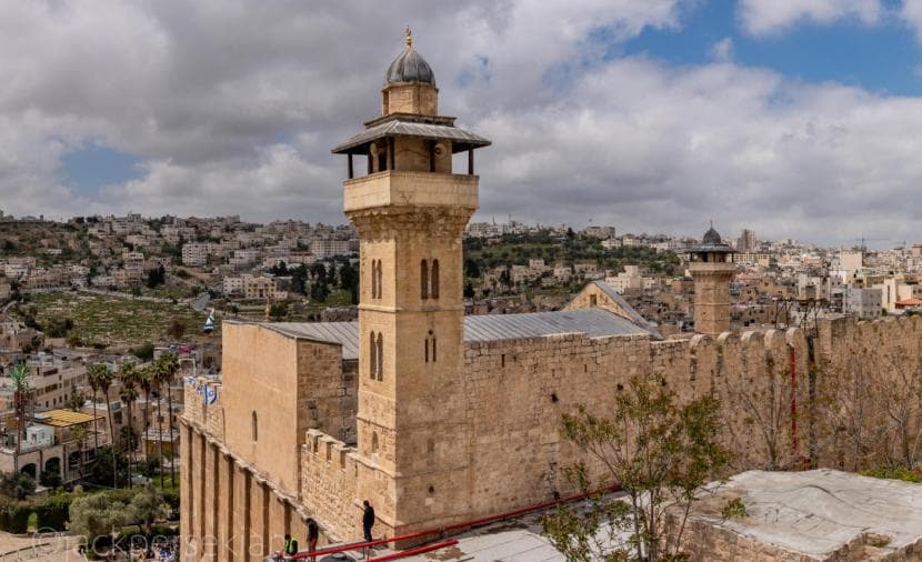 الاحتلال يواصل منع الأذان في المسجد الإبراهيمي لليوم 75