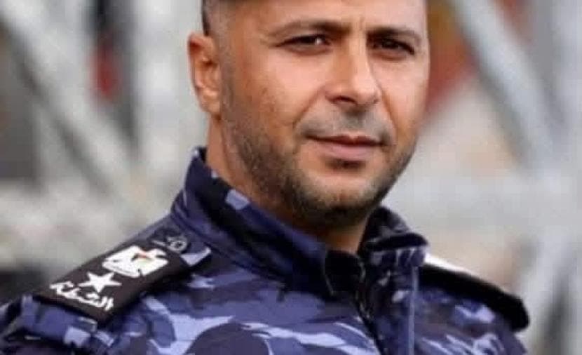 مجدي عبد العال شرطي رفح يواصل حماية الناس