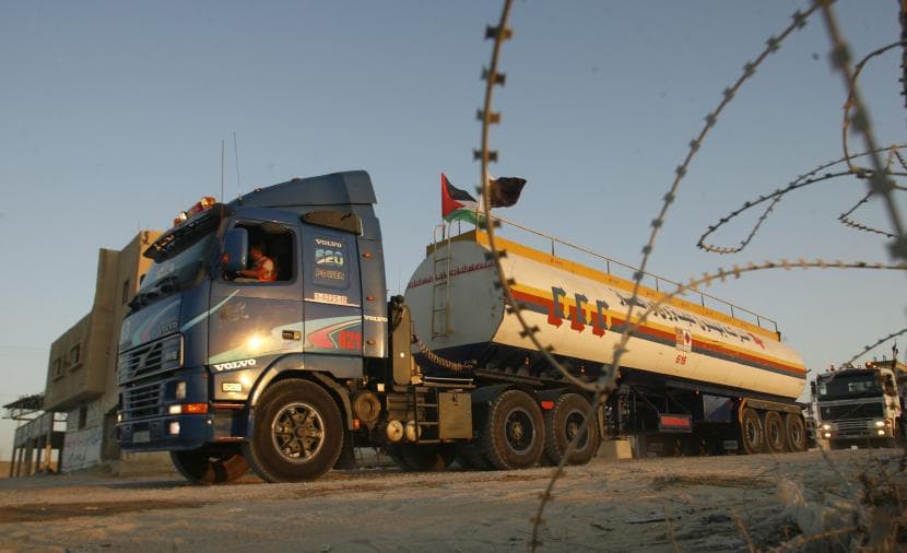 قطر تتفق مع الأمم المتحدة لإمداد غزة بالوقود