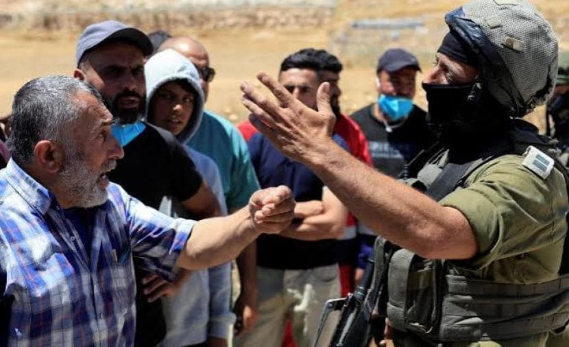 إسرائيل تتنافس على طرد الفلسطينيين