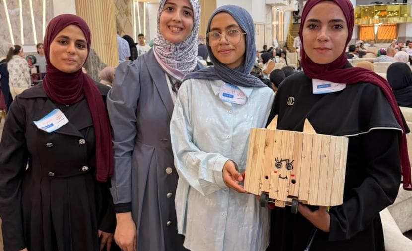 أطفال غزة يبتكرون لمواجهة الواقع