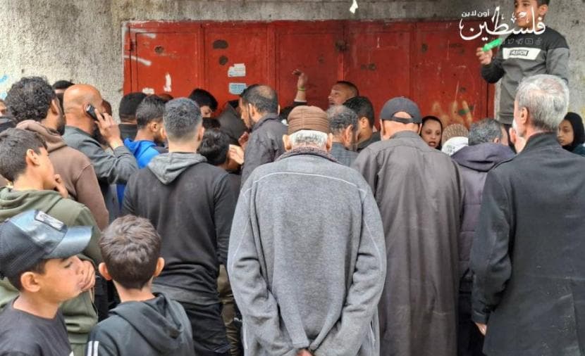 غزة: طوابير الفجر للخبز