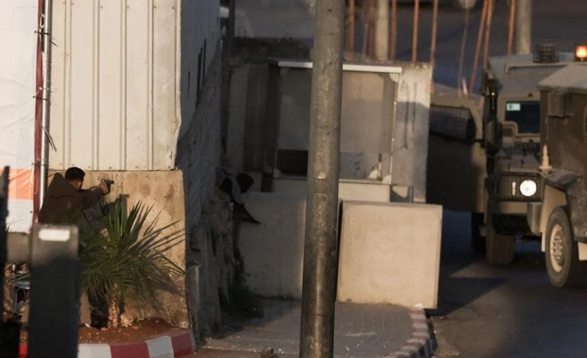 فصائل فلسطينية تمدح هجوم الخليل وتدعو للتصعيد