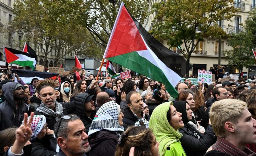 شرطة باريس تمنع مسيرة دعم غزة