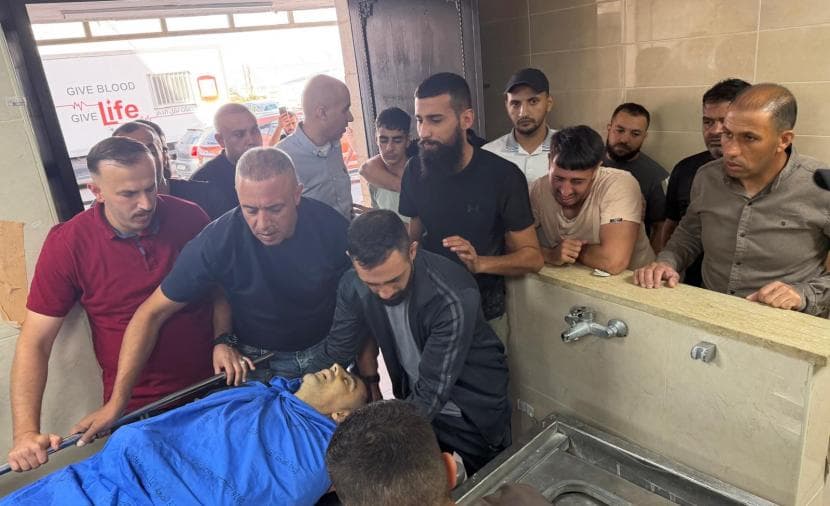 Settler attack on olive harvesters injures 16