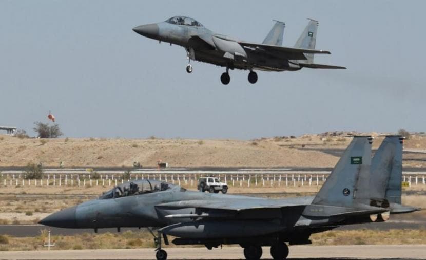 السعودية تهدد بضرب محطة نفطية في صنعاء