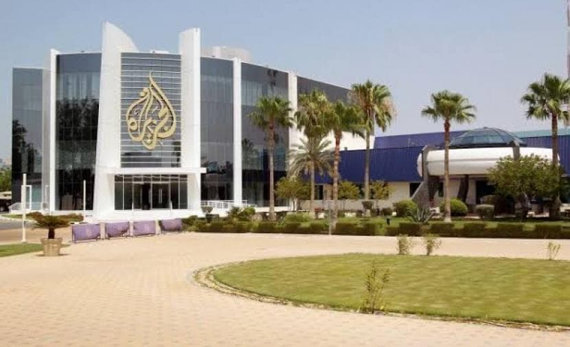 إسرائيل تشن هجمات إلكترونية على أجهزة الجزيرة