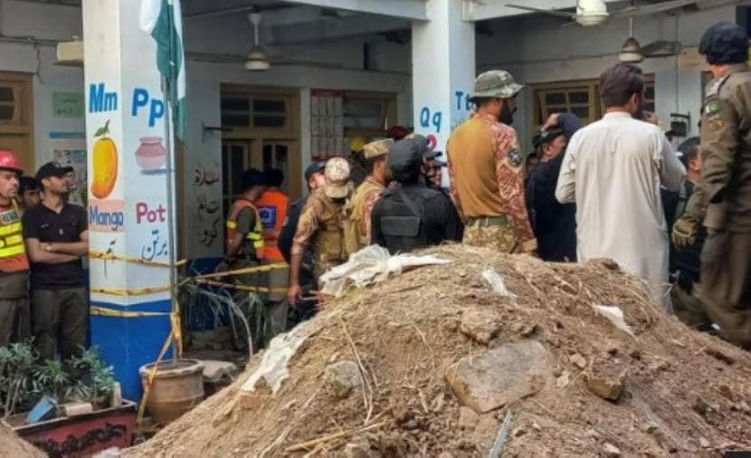 Pakistan school roof collapse kills 33