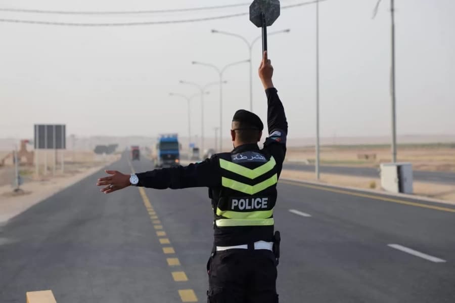 Security forces arrest traffic violators