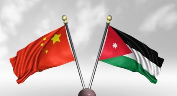 الملك يوقع 24 اتفاقية في الصين