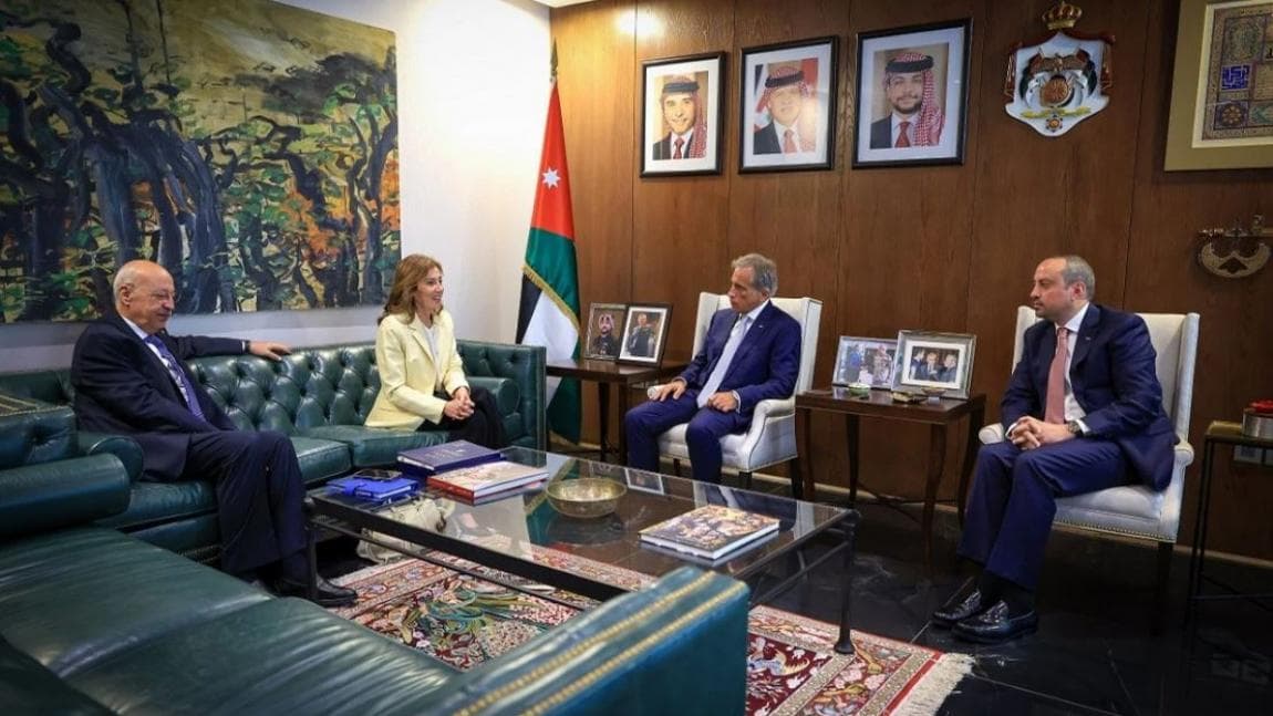 حسان يستلم تقرير حقوق الإنسان للأردن 2025