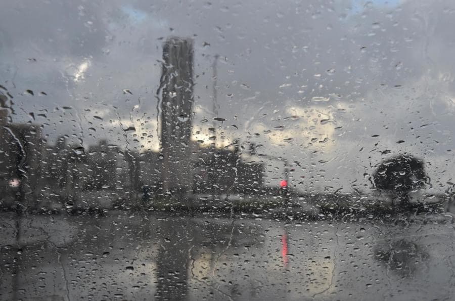El Niño strengthens, signals autumn rainfall