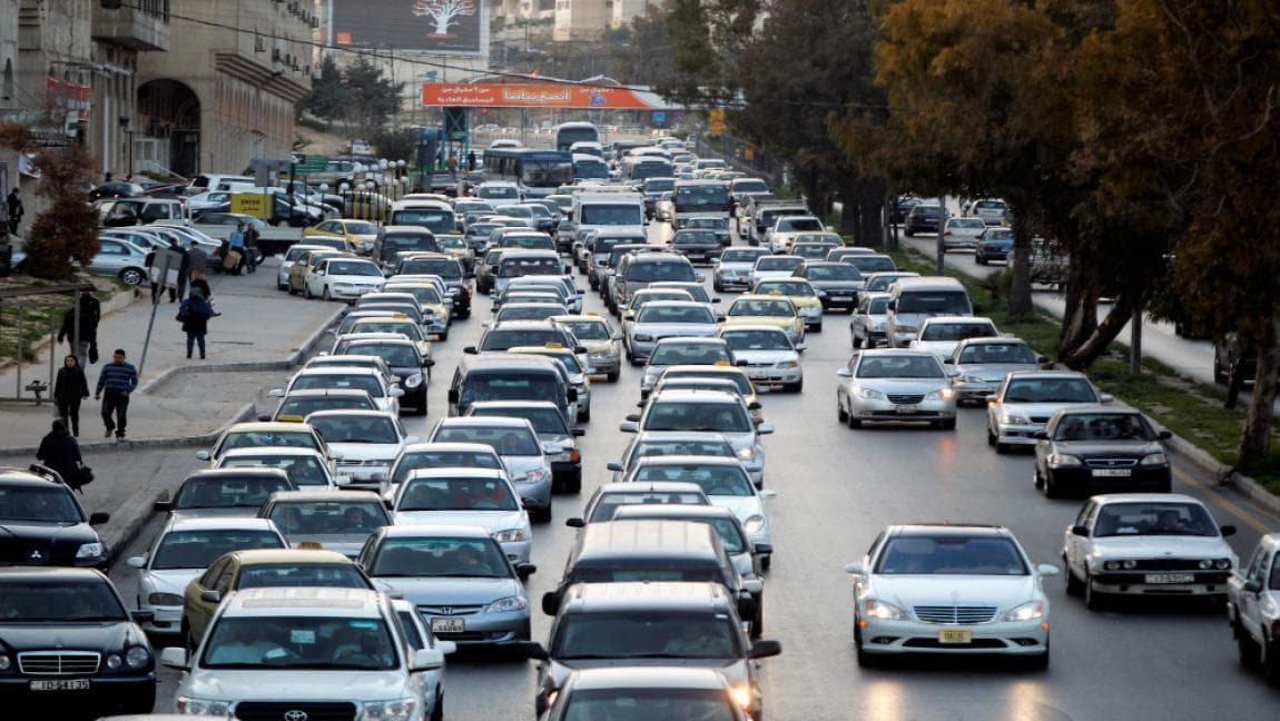 Traffic congestion on Suweileh to Al-Thamani and airport routes