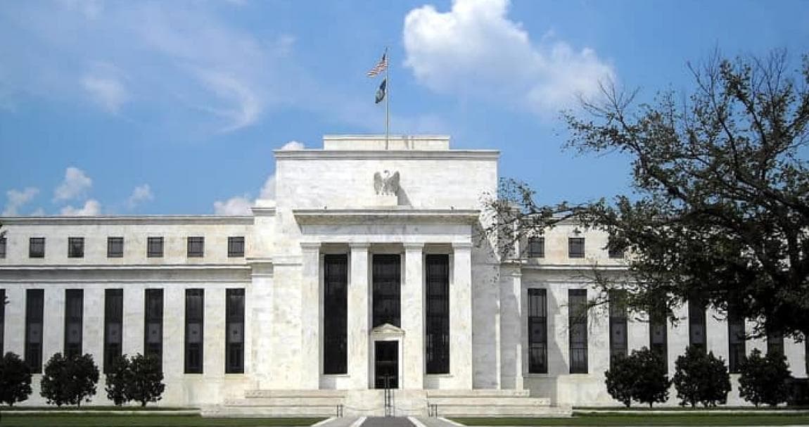 الفيدرالي الأمريكي يرفع أسعار الفائدة للمرة الأولى منذ 2023