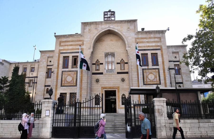 وزير الأوقاف السوري يثير الجدل بتصريحлип