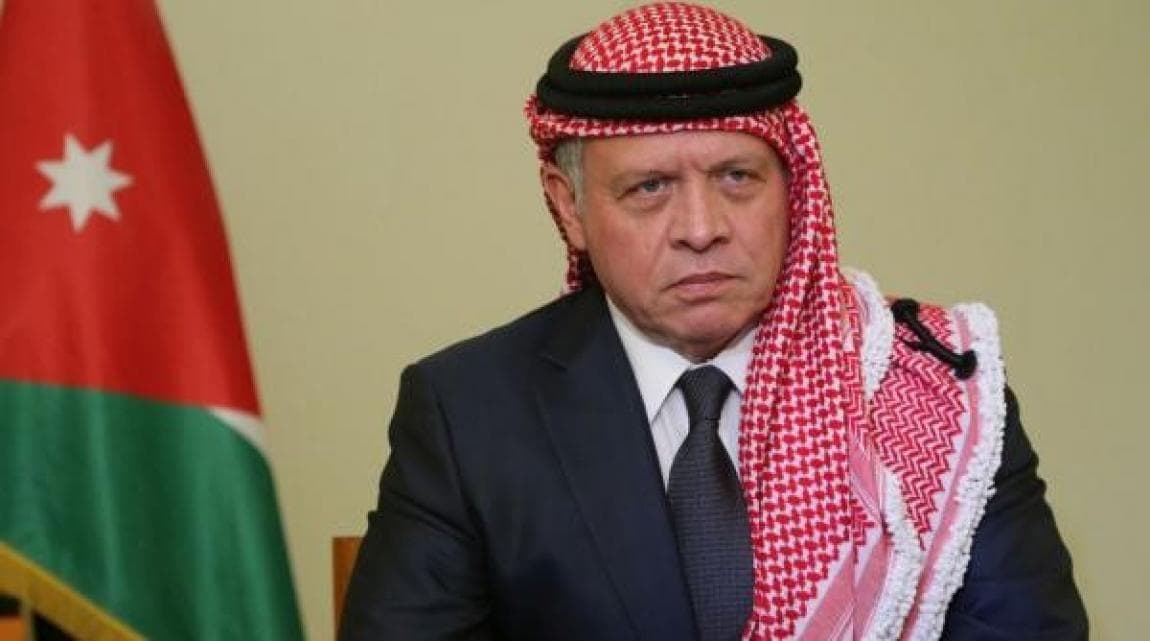 الملك يعزي ضحايا اعتداءات المطارات