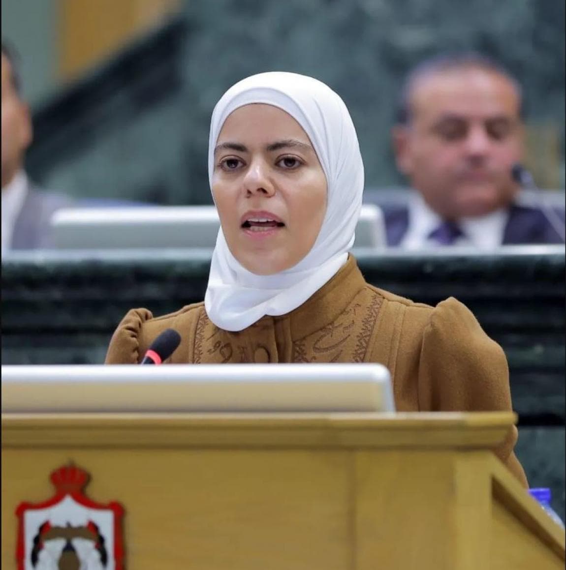 Abu Goush inquires on newspapers and job security