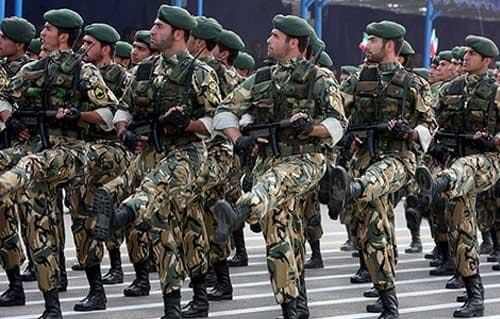 إيران تكشف عن خطط للرد على أي هجوم أمريكي
