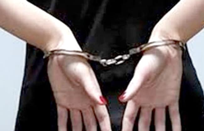 تجديد حبس المتهمة بقتل والدها بالمرج