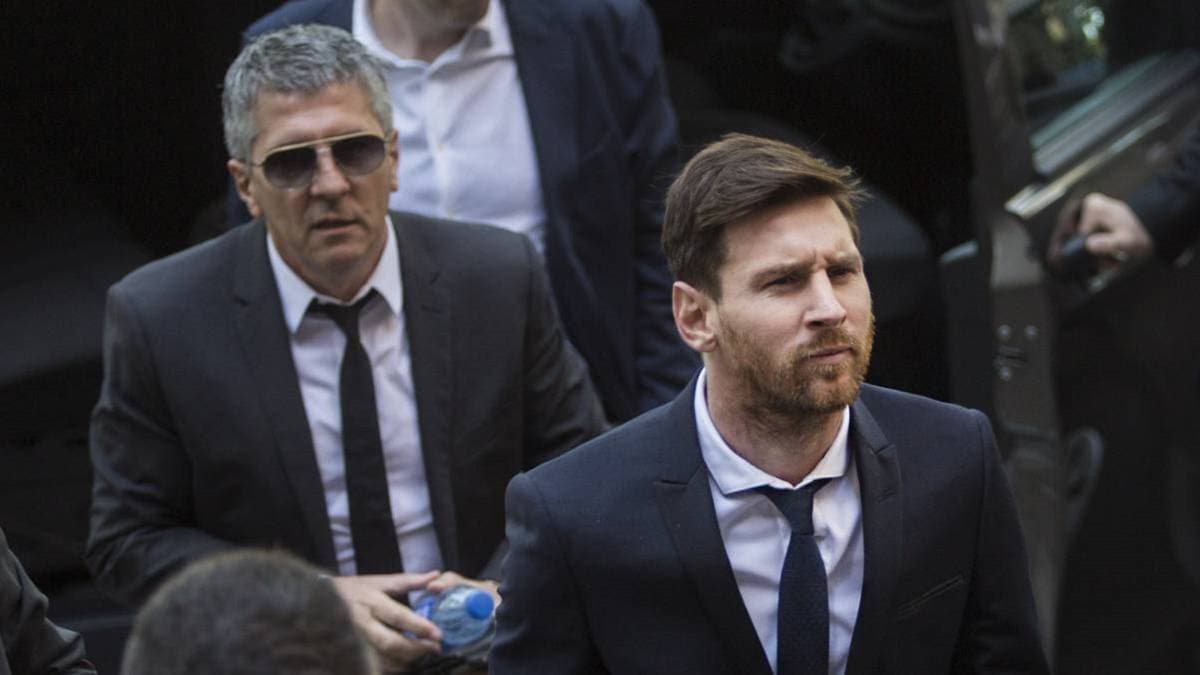 Barcelona and Madrid honor Jorge Messi